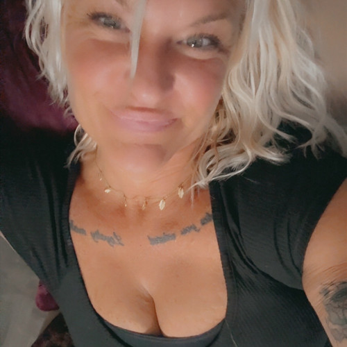 Christina  J. profile photo