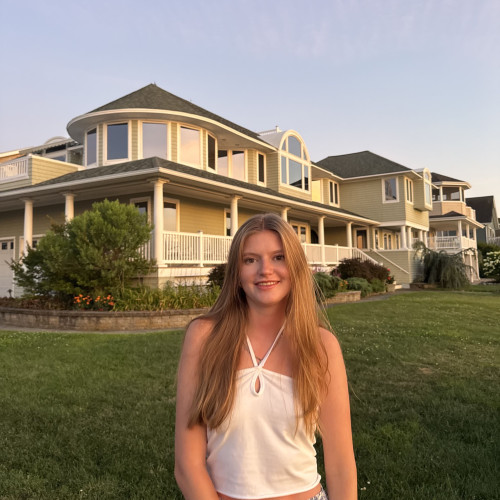 Willow B. profile photo