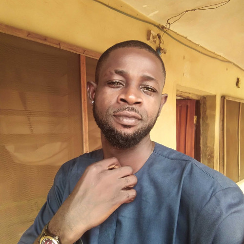 Ndzie B.