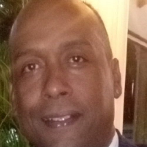 Luis  U. profile photo