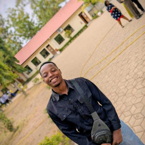 ellie l. profile photo