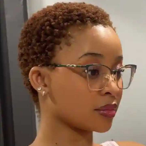 mourine w. profile photo