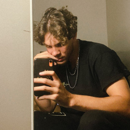 Amine l. profile photo