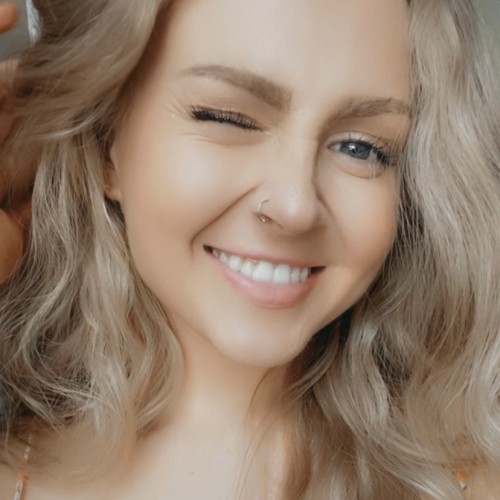 Alana  R.