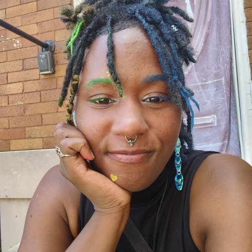 Zynnie B. profile photo