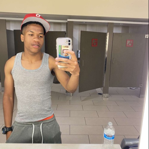 Quwayne  H.