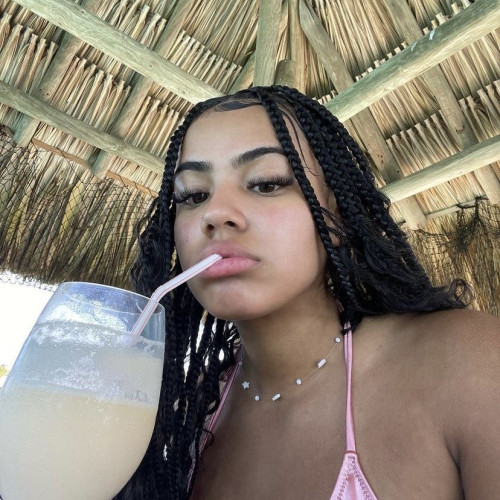 emma r. profile photo