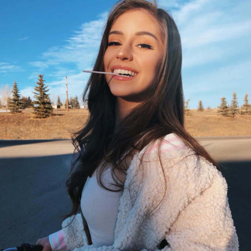 Bella  S.