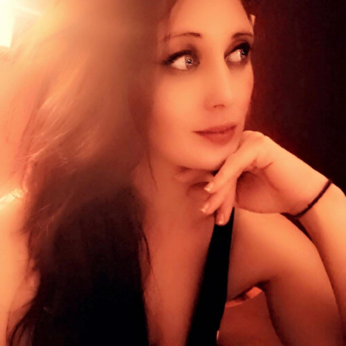 arie w. profile photo