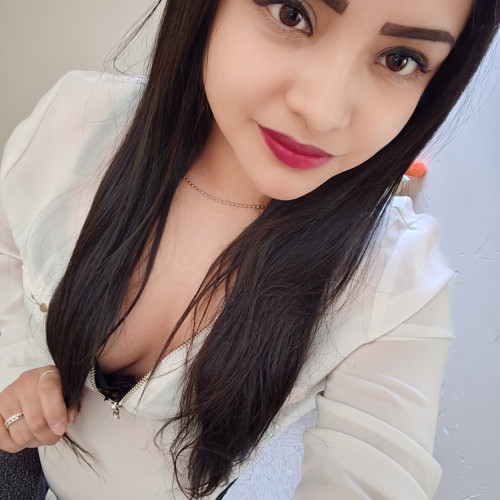 Aly V. profile photo