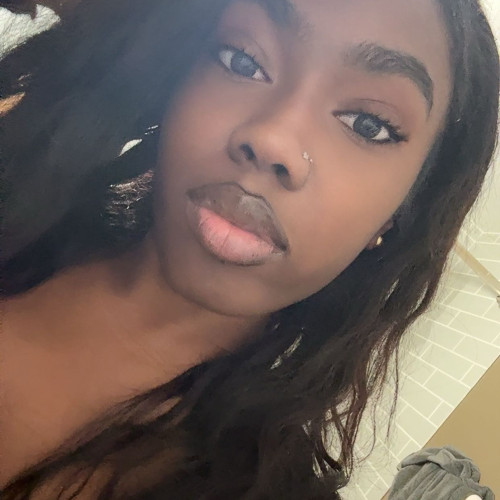 Mia M. profile photo