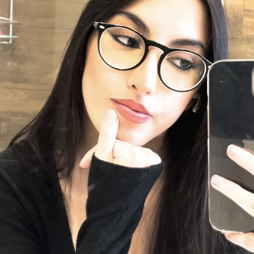 sara d. profile photo
