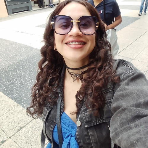 Stifany Dazehira M. profile photo