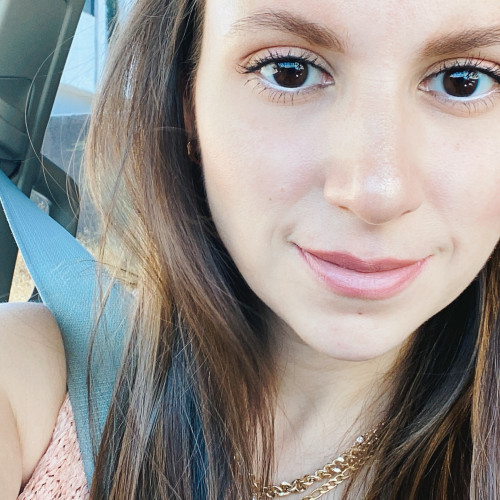 Mariana C. profile photo