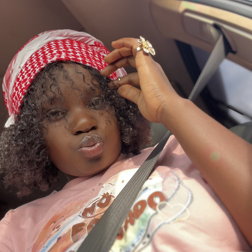 Zuri N. profile photo
