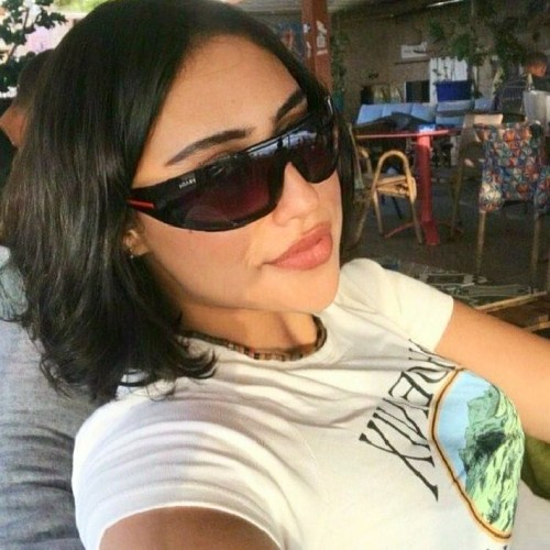yasmine o.