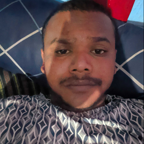 Avi y. profile photo