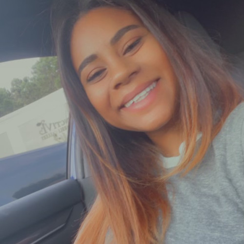 b3LLA L. profile photo