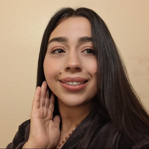 Elena J. profile photo