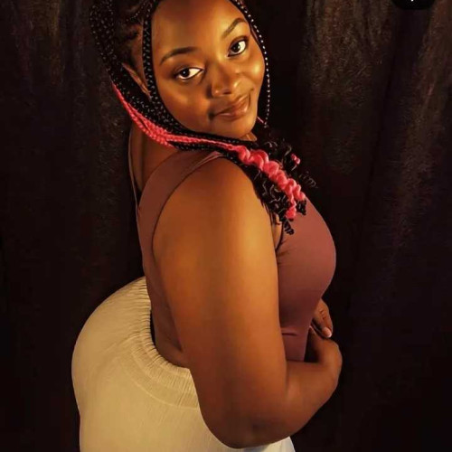 suzzy m. profile photo