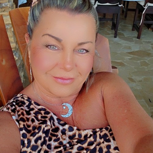 Pamela R.