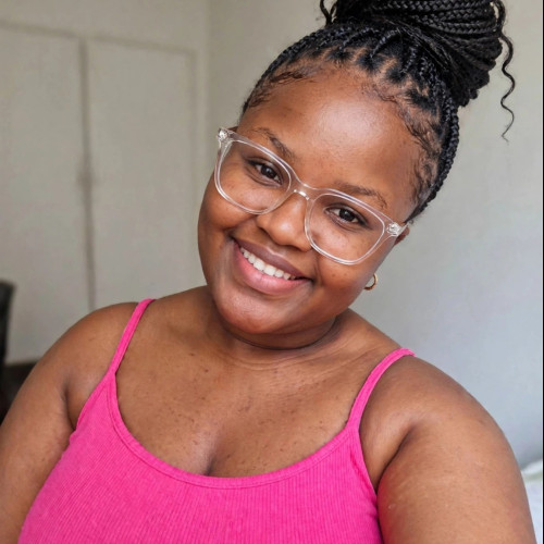 Lunah J. profile photo