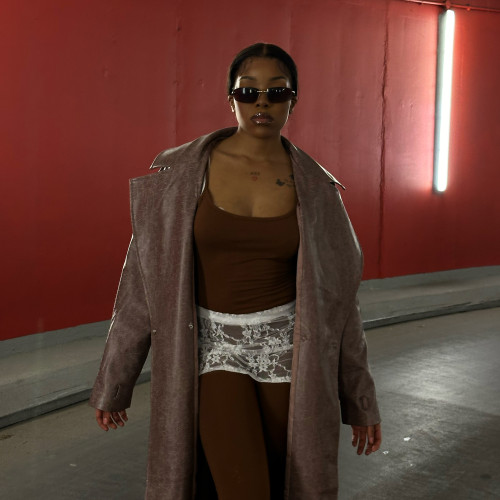 Vee V. profile photo