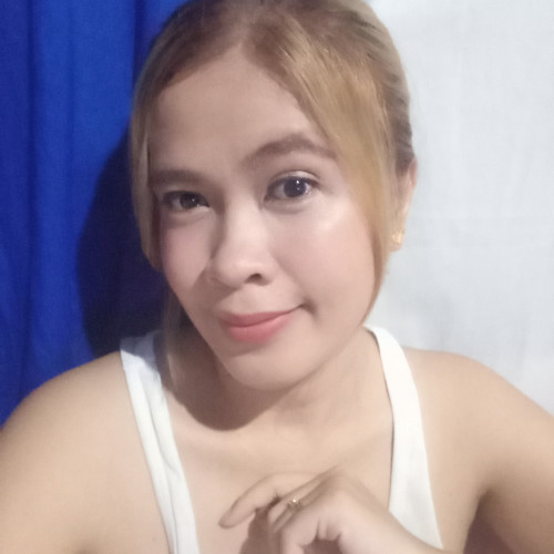 Rowena V. profile photo