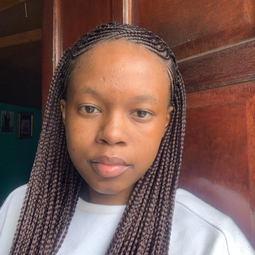 Khayone L. profile photo