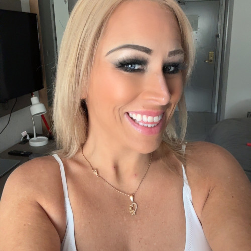 joyce c. profile photo