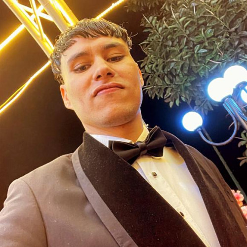 Ali R. profile photo