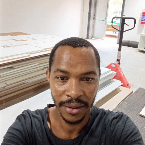 senzele m. profile photo