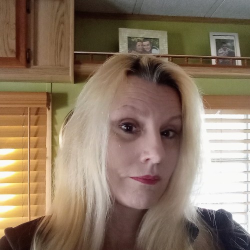 Debbie B. profile photo