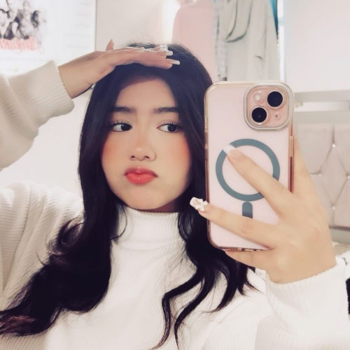 Emily J. profile photo