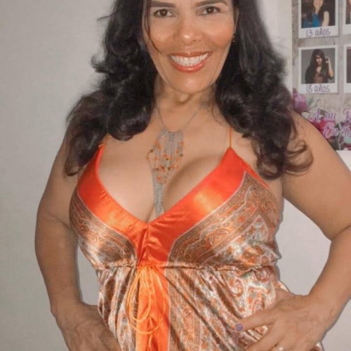 Luz D.