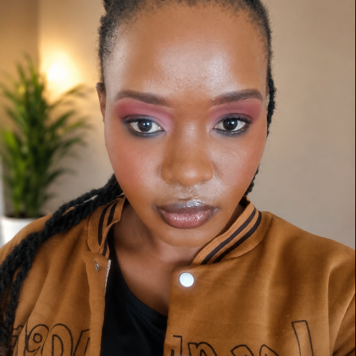 Lizzie  L. profile photo