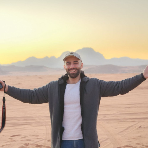 fernas b. profile photo