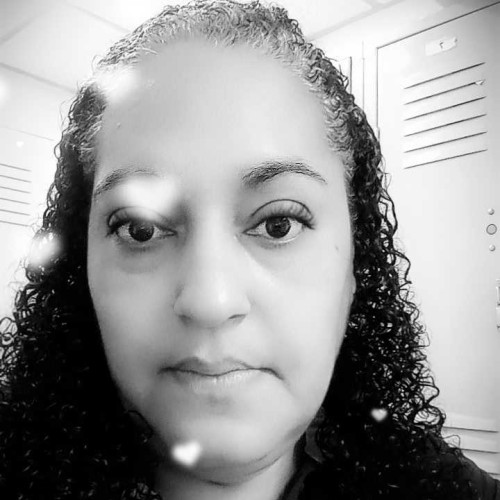 mayra i. profile photo