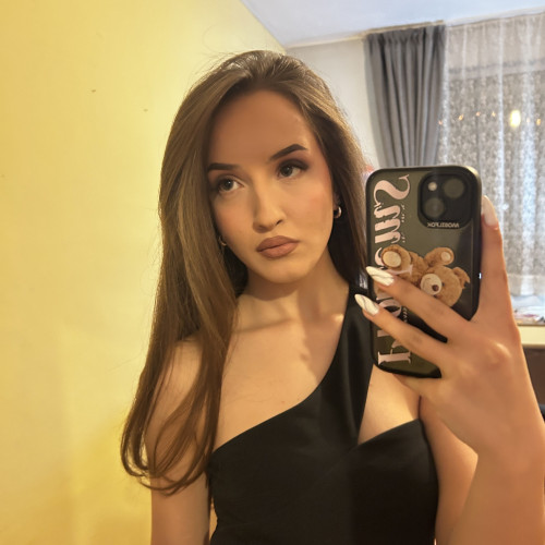 Stella Y. profile photo
