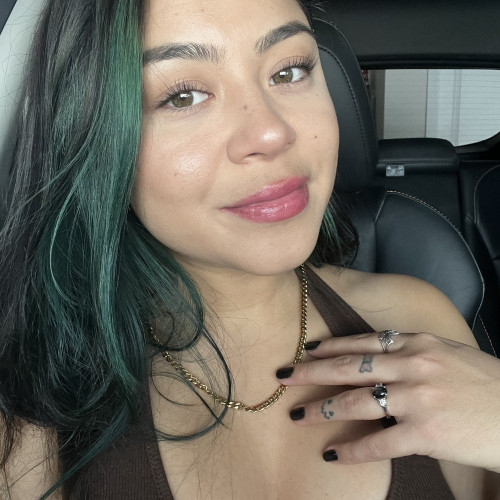 Mia D.