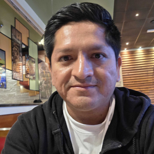 Carlos L. profile photo