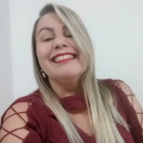Letícia V. profile photo
