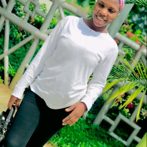 Queeneth  M. profile photo