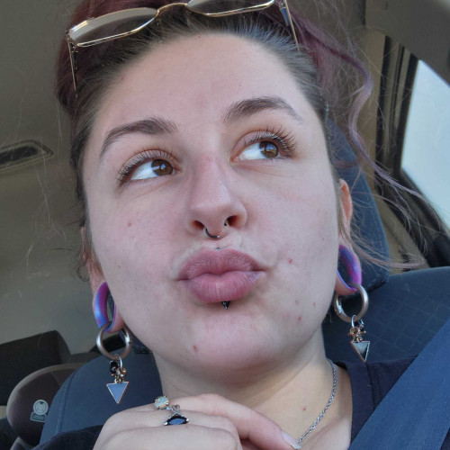 Nena H. profile photo