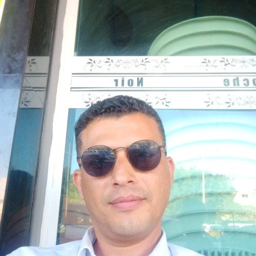 Hicham  D.