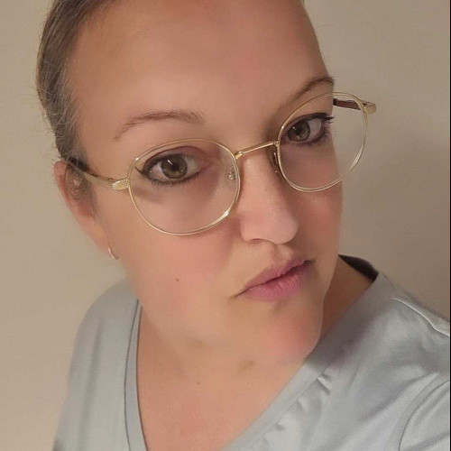 Elna E. profile photo