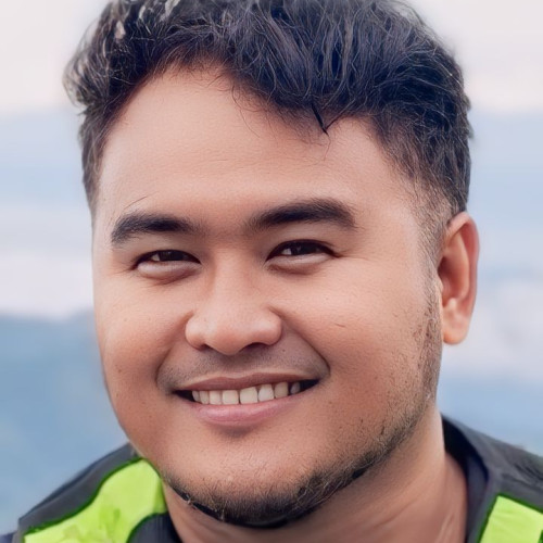 roland m. profile photo