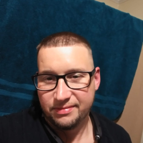 Lucas G.