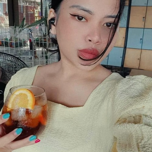 Violyn D.