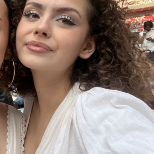 anya l. profile photo